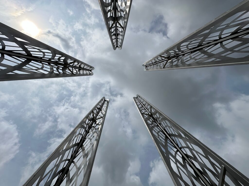 custom metal sculpture fabrication
